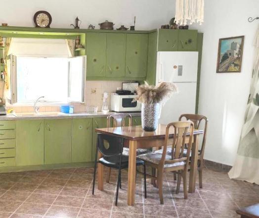 Elena'S Farm House Near Airport And Artemida Beach 外观 照片